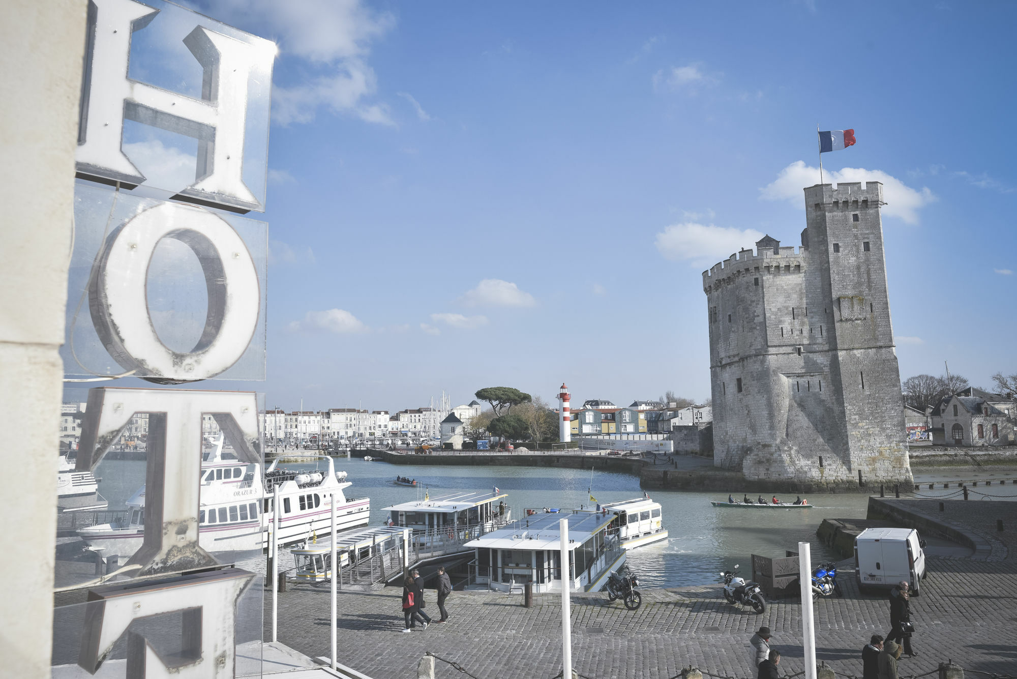 Maisons Du Monde Hotel & Suites - La Rochelle Vieux Port Экстерьер фото